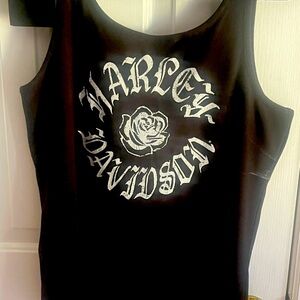 Brand new ladies snap button tank top